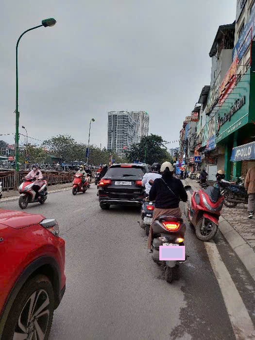 #Mặt phố Trịnh Đình Cửu, kinh doanh sầm uất, DT 22m giá 9.x tỷ